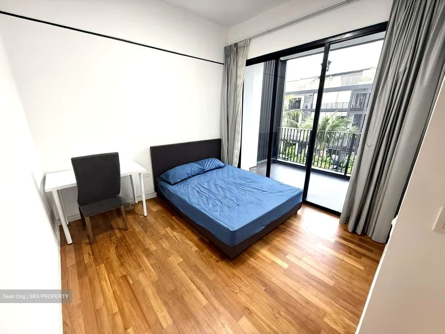 Village @ Pasir Panjang (D5), Condominium #582234591